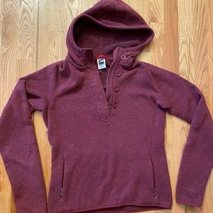 North Face fleece pullover